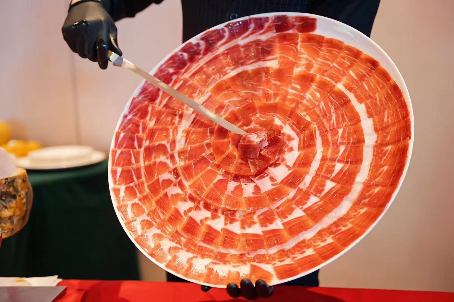 Jamón Ibérico (Whole Back leg) 伊比利亞黑毛豬 原隻火腿 (7000g - 8000g 後腿) 1Set/Box送火腿架和刀具套裝