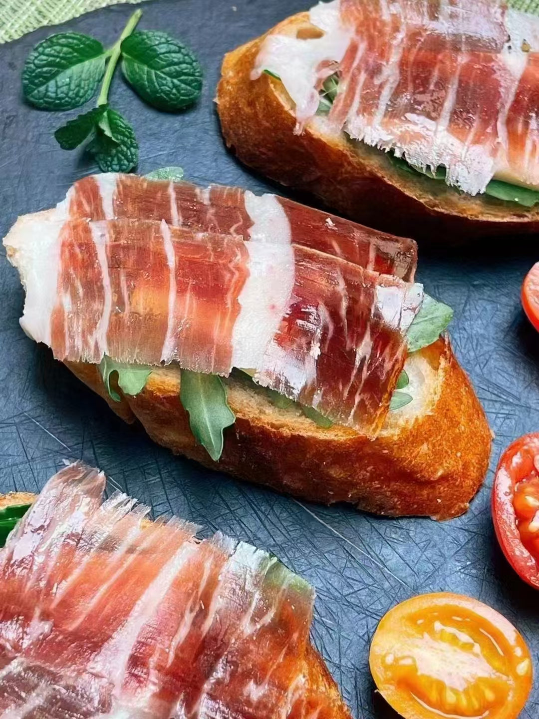 Serrano Ham 塞拉諾白毛豬火腿