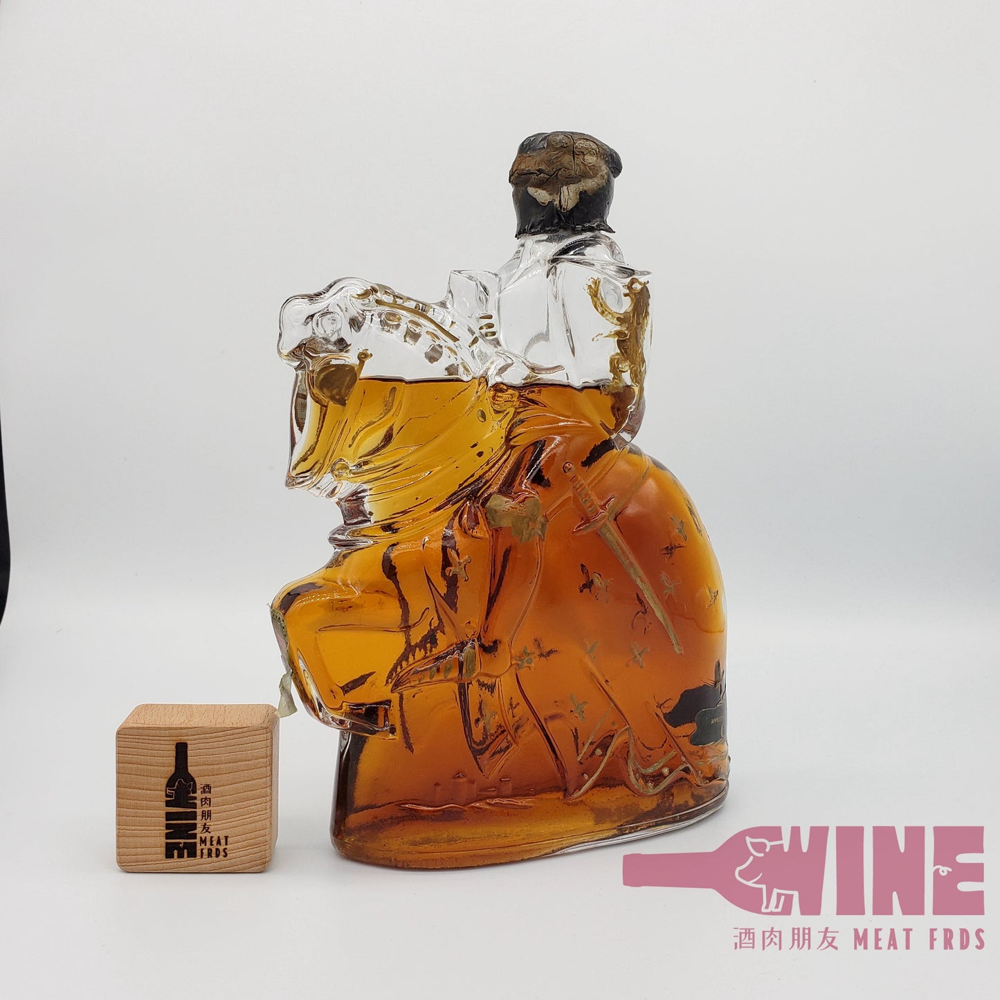 Castagnon Cavlier Armagnac 玻璃騎士造型雅文邑白蘭地(1)